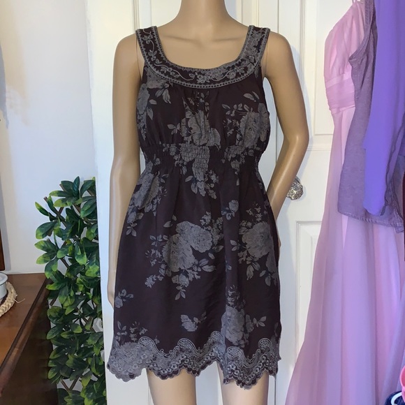 Chocolate scoop neck mini dress with embroidered detail S M L - Picture 4 of 12